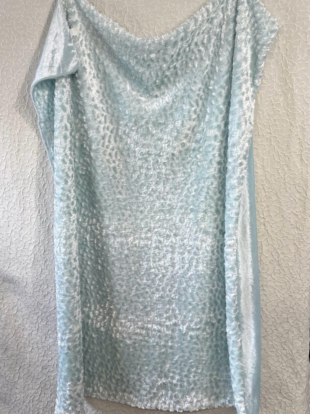 Soft Luxe Plush Cozy Warm Mint Color Fur Blanket Ultra Soft 60”x 47”